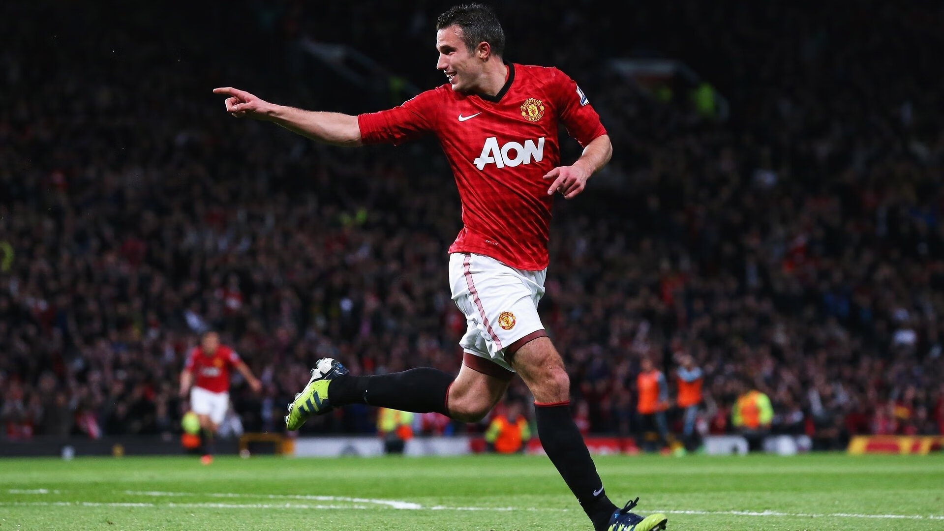 腾讯电竞赛事打造沉浸式体验，腾讯电竞室